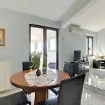 Vikendica House Lorena Premantura
