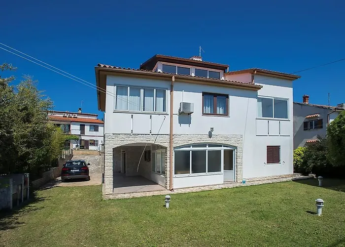 House Lorena Hébergement de vacances Premantura