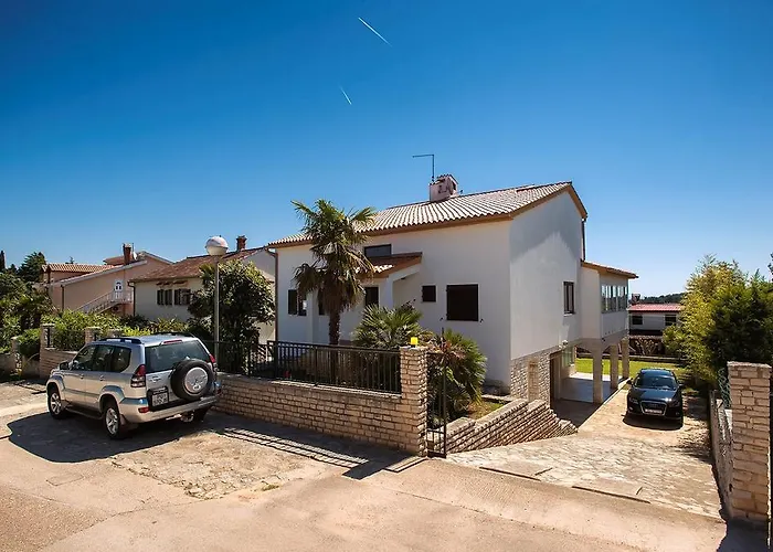 Hébergement de vacances House Lorena *